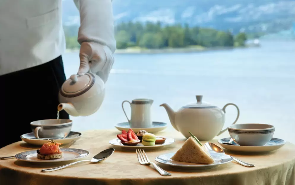 Oceania Regatta - Afternoon Tea 3.jpg